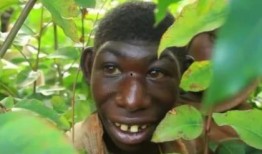 吃瓜长的像猴子的网红,吃瓜长成猴子的网红现象揭秘！”